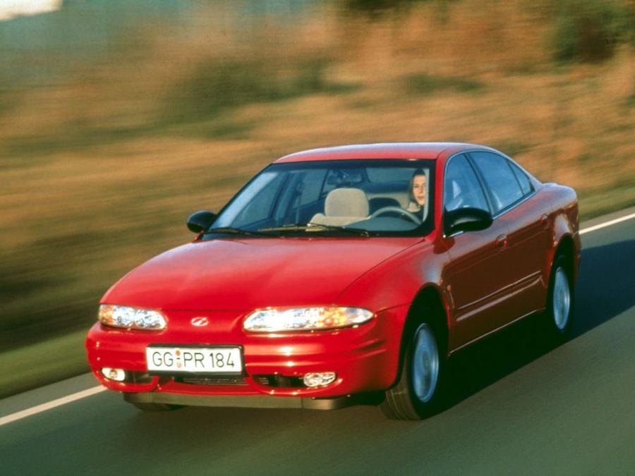  Chevrolet Alero 1999 года  (фото 5 из 14)